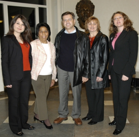 Mirna Maysa, Catalina Molina, Claudio Blasco, Clarice Engelsing, Debora Maehler